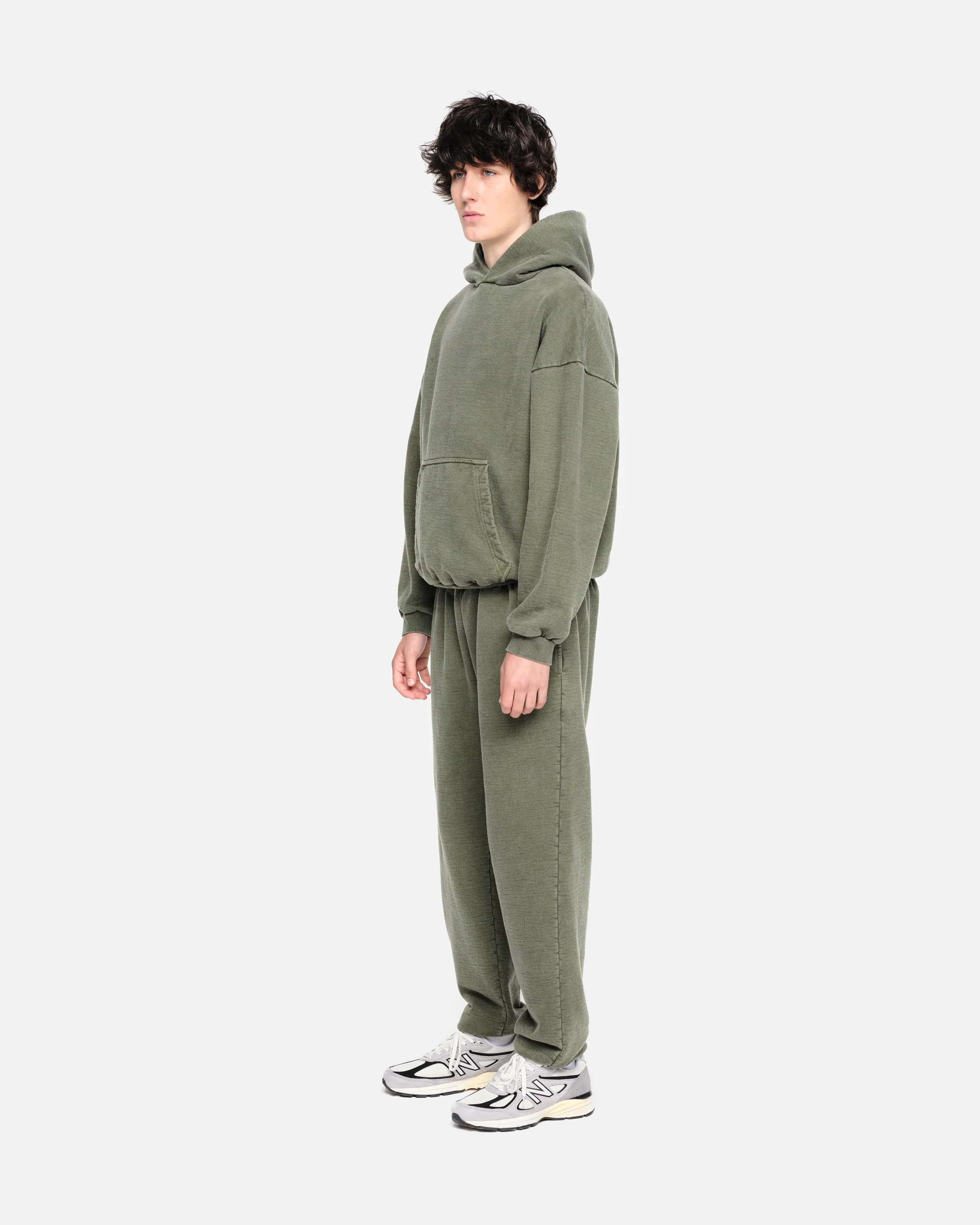 HEAVYWEIGHT HOODIE - VINTAGE OLIVE - Image 4