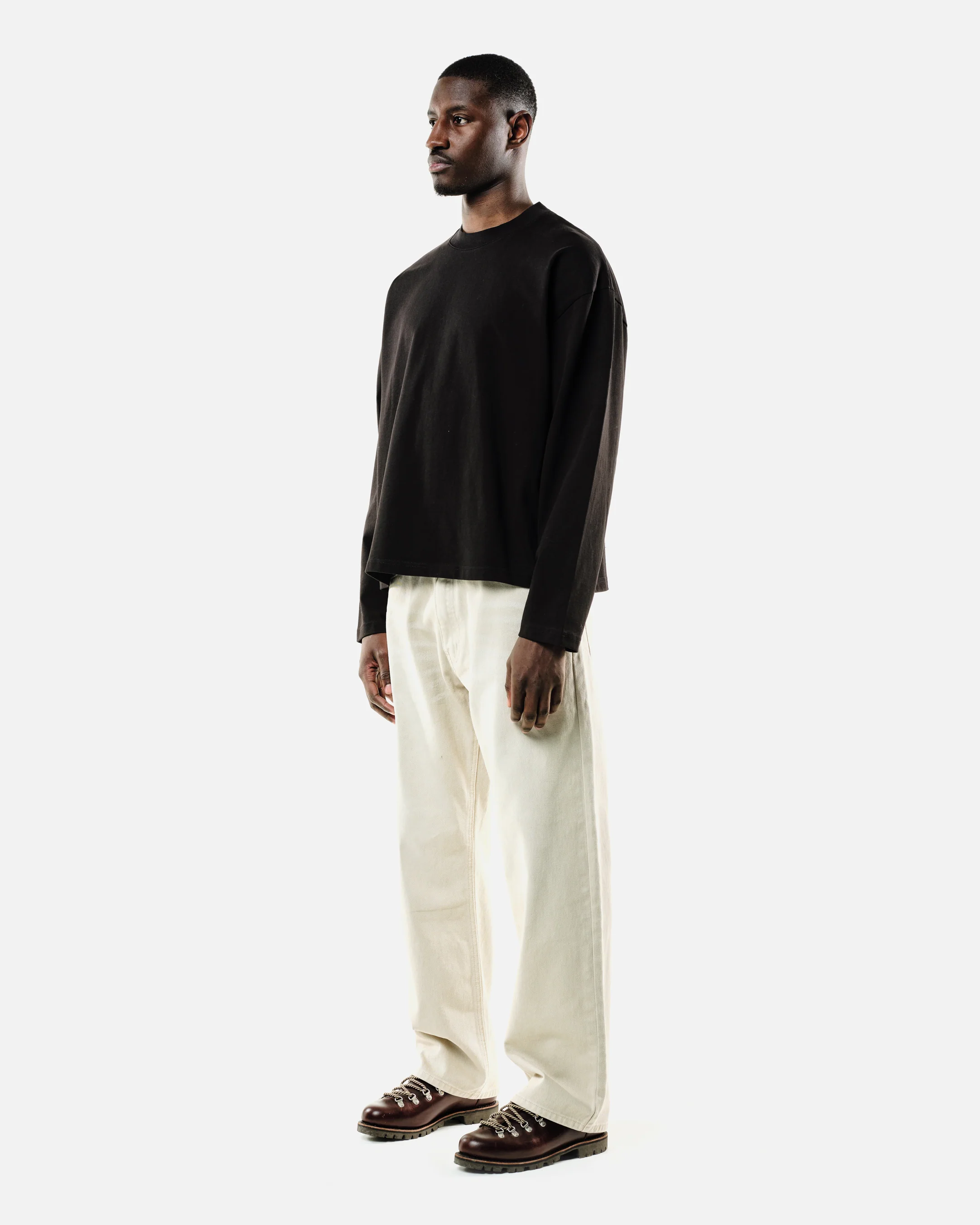 HEAVYWEIGHT LONG SLEEVE T-SHIRT - BLACK - Image 3
