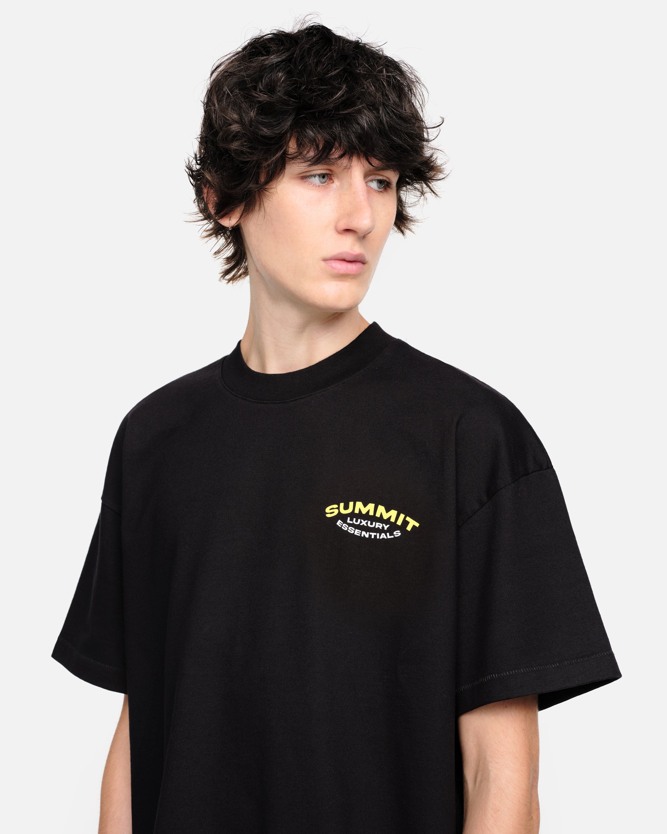 LUXURY ESSENTIALS T-SHIRT - BLACK - Image 6