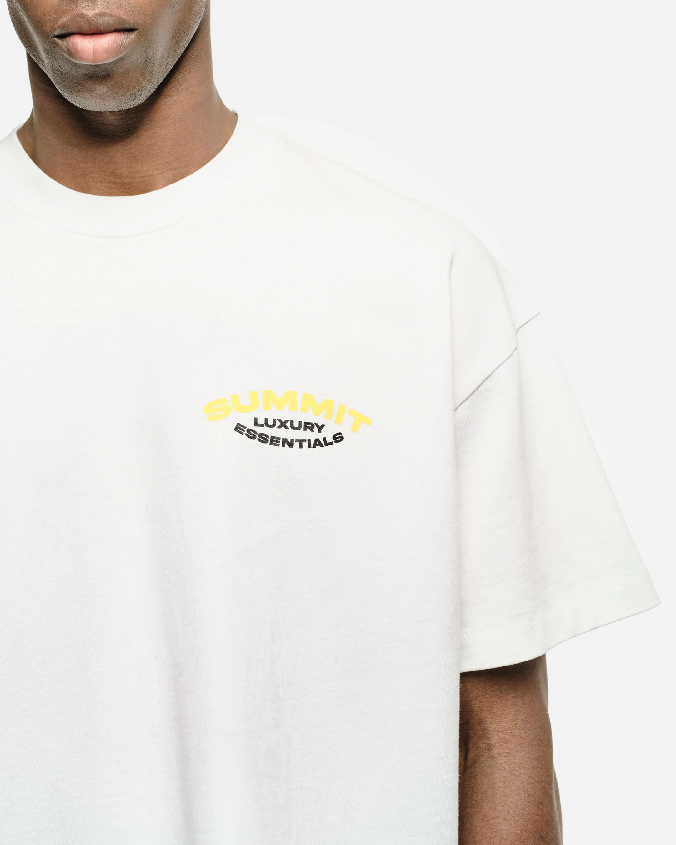 LUXURY ESSENTIALS T-SHIRT - WHITE/YELLOW - Image 7