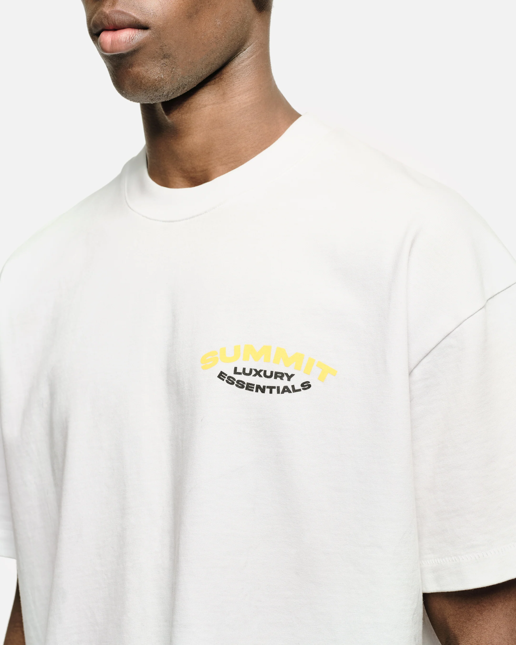LUXURY ESSENTIALS T-SHIRT - WHITE/YELLOW - Image 8